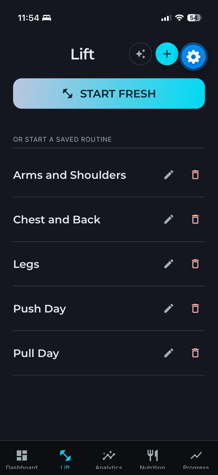 Iron Log Lift screen with a Start Fresh button and a list of saved routines like Push Day and Pull Day